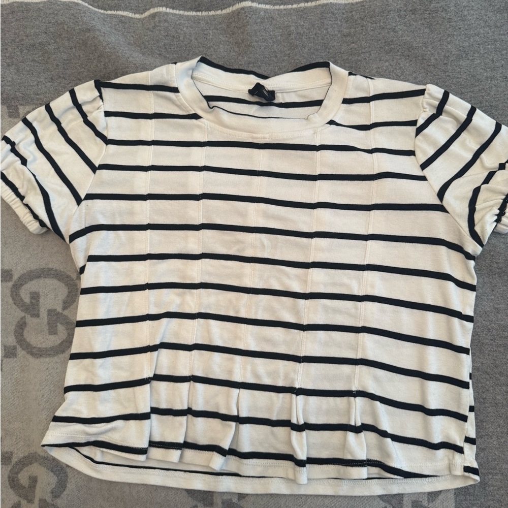 Anthropologie W5 stripped cropped tshirt , size xs